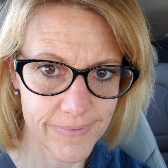 Meet your Posher, Casey - Picture 2 of 2